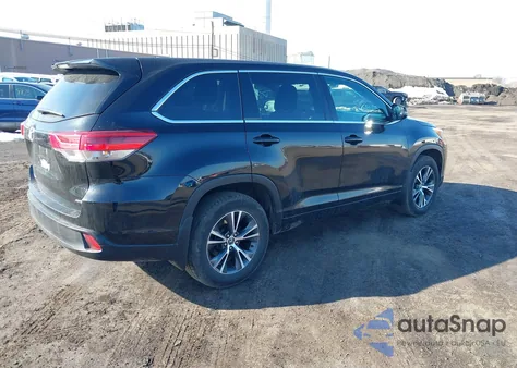 2017 Toyota Highlander Le z USA, uszkodzony, nr VIN 5TDBZRFH7HS371827